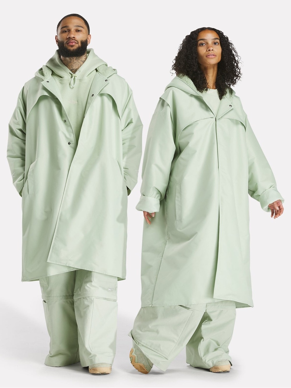 REEBOK X TOBE NWIGWE NWT MENS SIDELINE JACKET  Medium